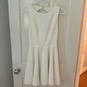 White Lulus dress worn once! Size Small